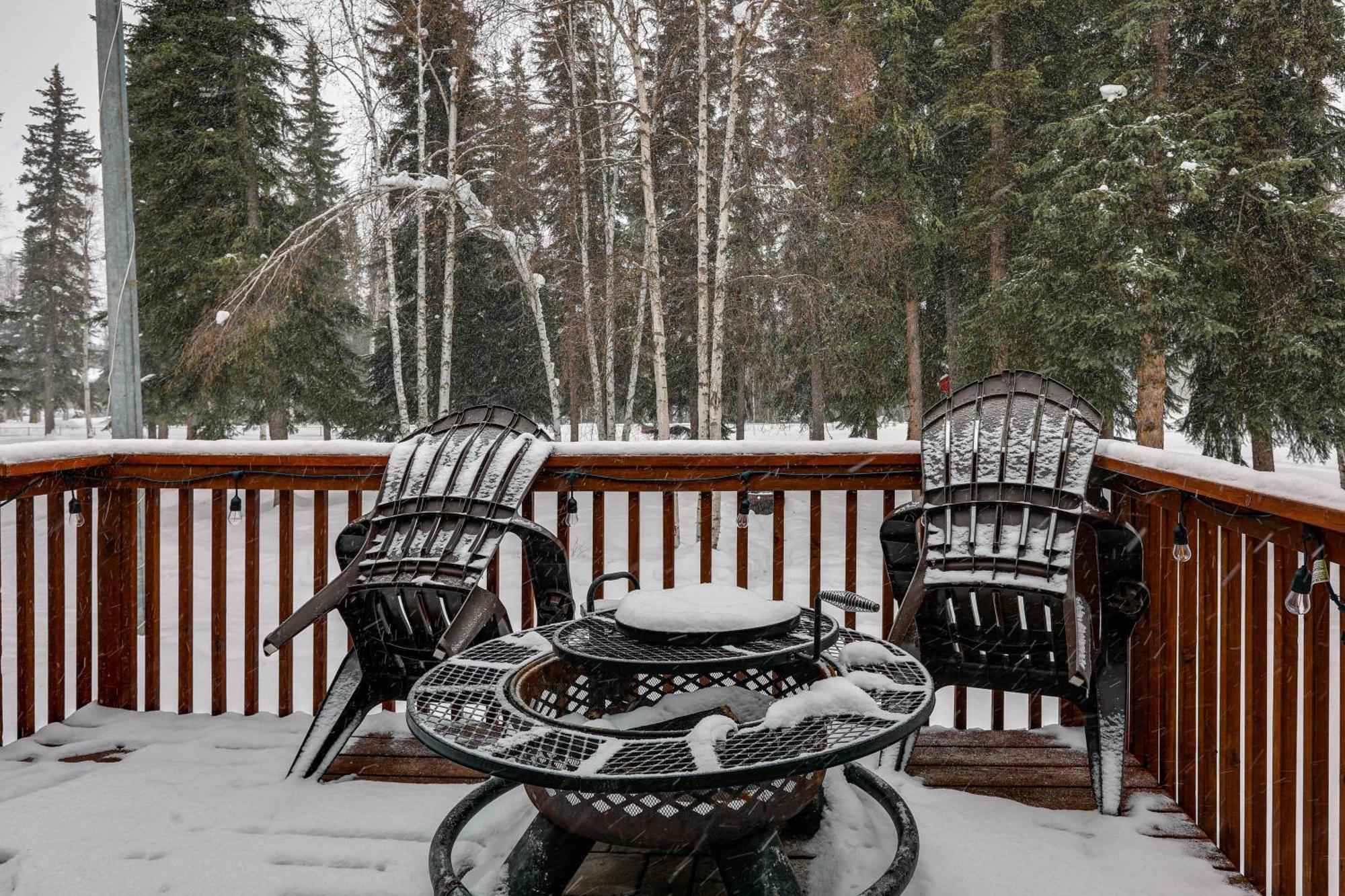 North Pole Escape With Deck And Aurora Lights Views! Villa Exteriör bild